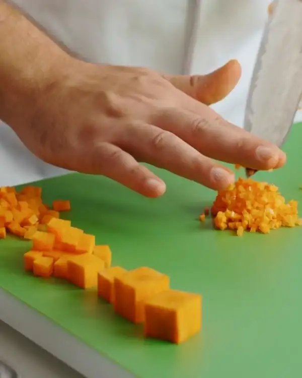#4 Cube Cuts