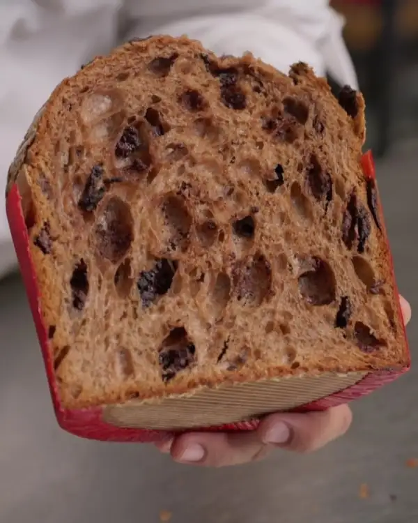 #9 Schokoladen-Panettone: Formen & Backen