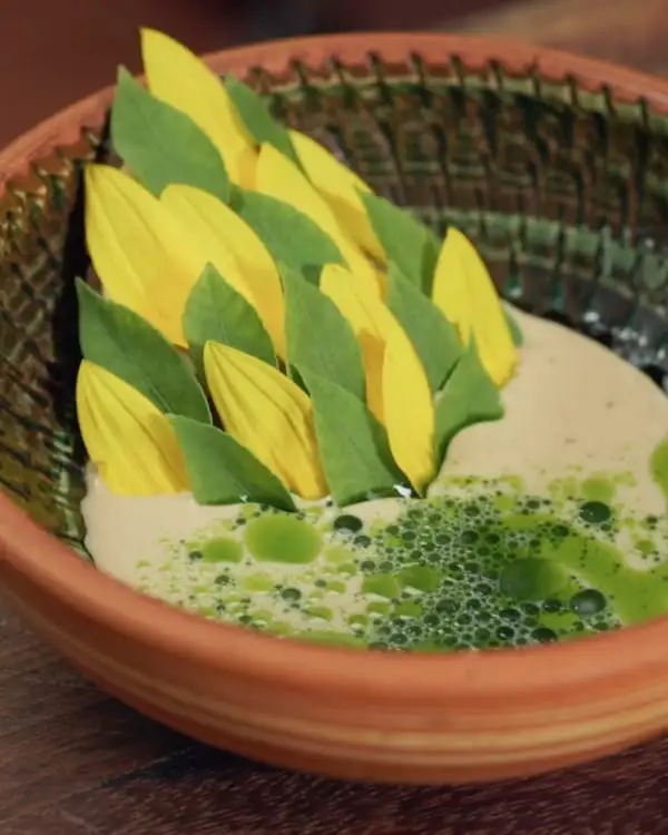 #3 Seebarsch mit Calducho & Earpod-Baum-Hummus