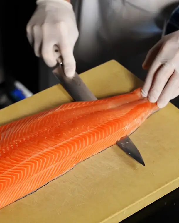 #10 Salmon Filleting & Daikon Sheet