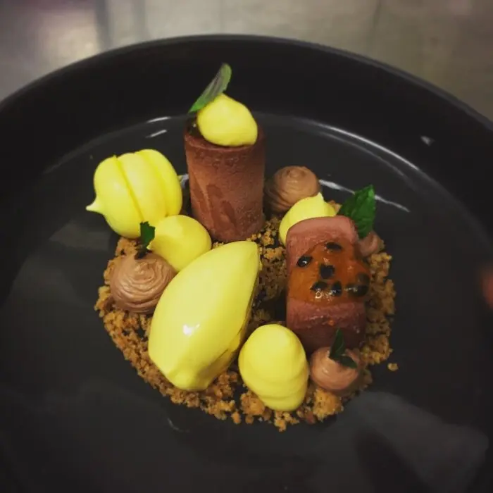 creation thumb for Valrhona Itakuja mit Passionsfrucht