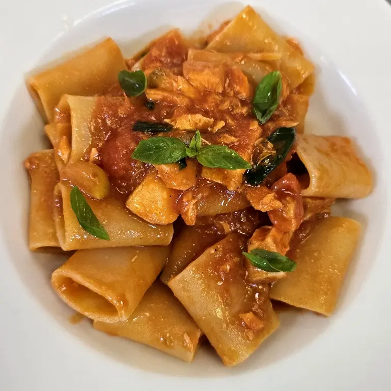 creation thumb for Paccheri pasta with Salmon