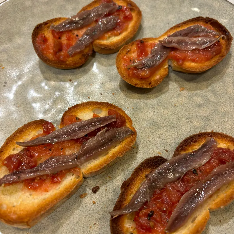 creation thumb for Pintxo de anchoa y tomate