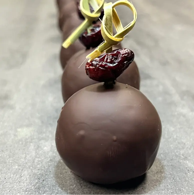 creation thumb for Bounty Christmas balls