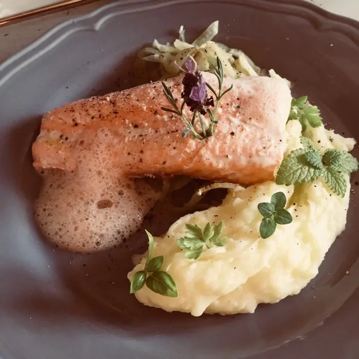 creation thumb for Lachs  Fenchel  Kartoffelmousseline Tomatenschaum