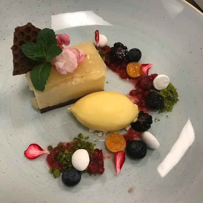 creation thumb for Birne Schnitte mit Safran Eis