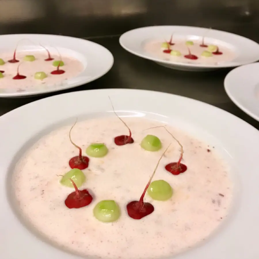 creation thumb for Cold radish soup