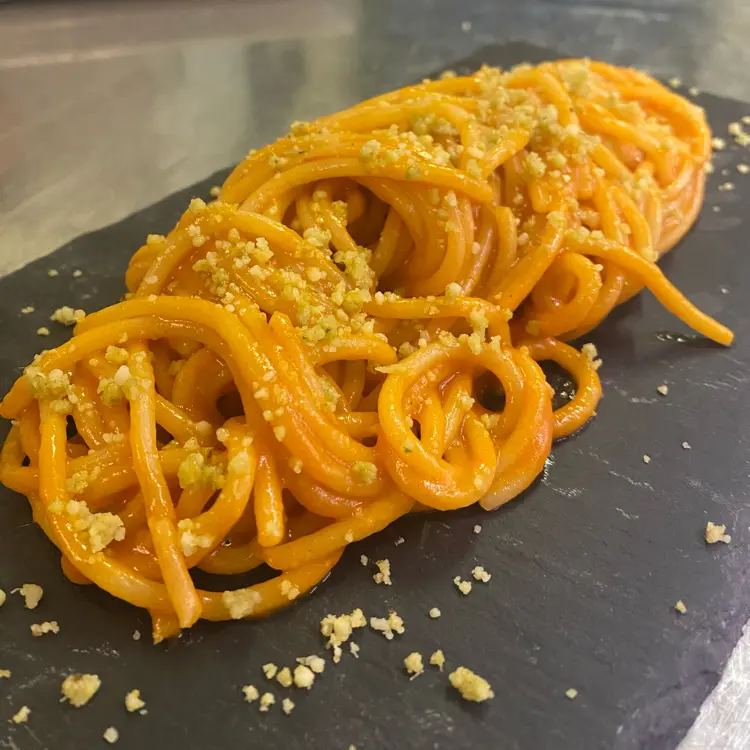 creation thumb for Spaghetti with cherry tomato sauce and basil parmesan