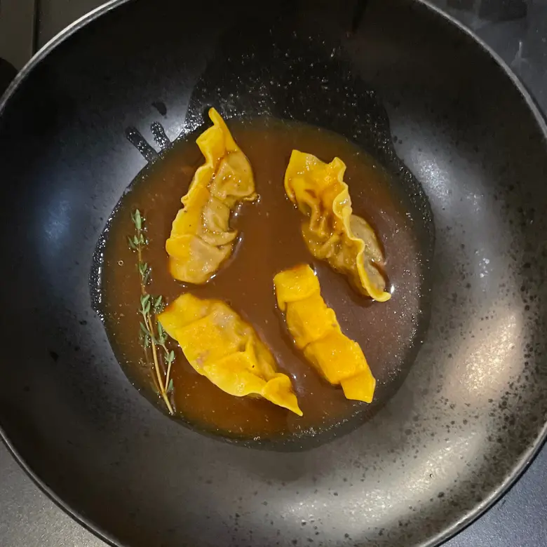 creation thumb for Lamb broth with stuffed pasta
