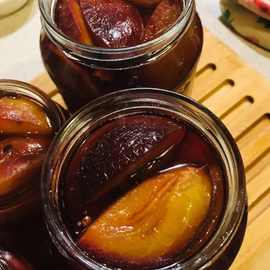 creation thumb for Plum compote with cinnamon&cloves