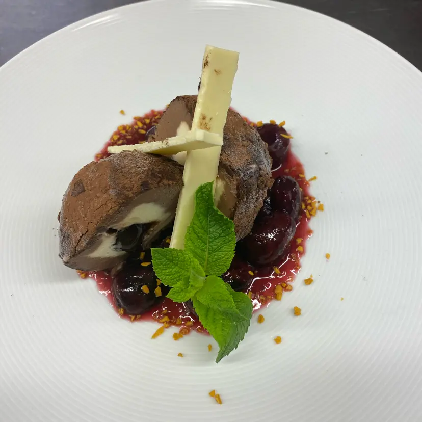 creation thumb for Tartufo with vanilla sweet cherries