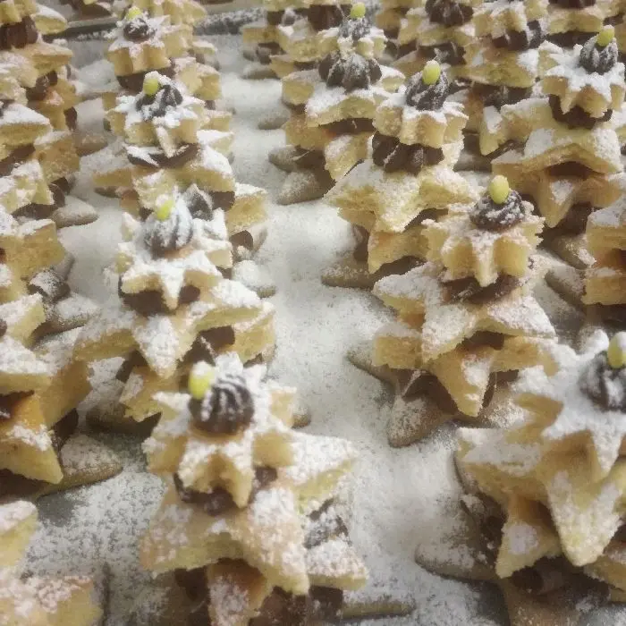 creation thumb for Kuchenbäumchen mit Ganache für Advent nr. 4