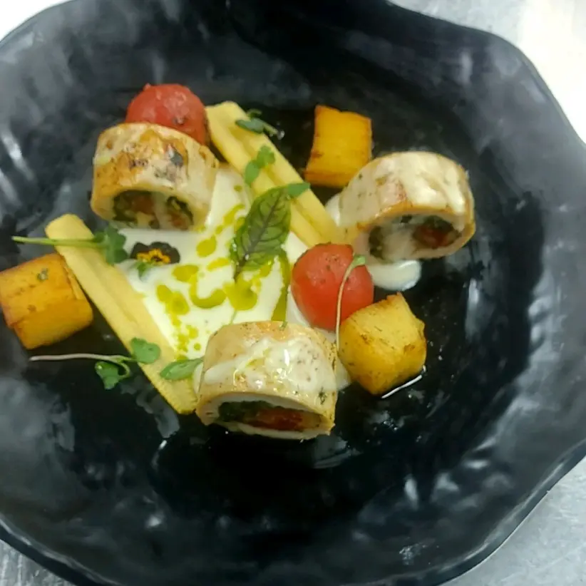 creation thumb for Stuffed Chicken with radish sauce