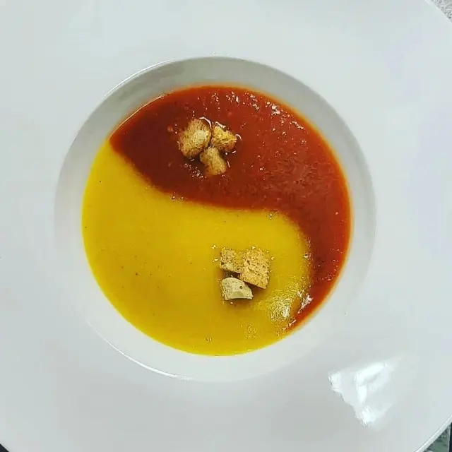creation thumb for Due tipi di zuppa cremosa alla paprika