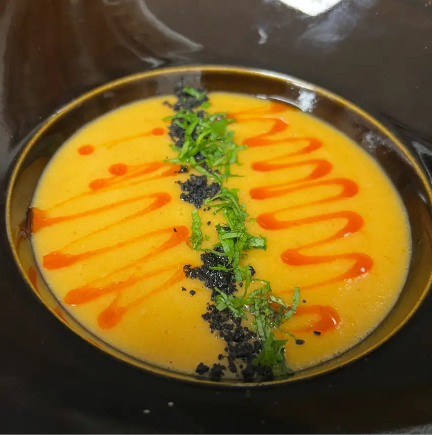 creation thumb for Crema di zucca arrosto con briciole di oliva, olio di achiote