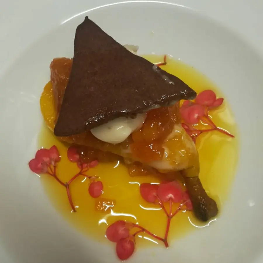 creation thumb for Birne,Birnensorbet,Birnenchutney,Mürbteig,Apple Blossom