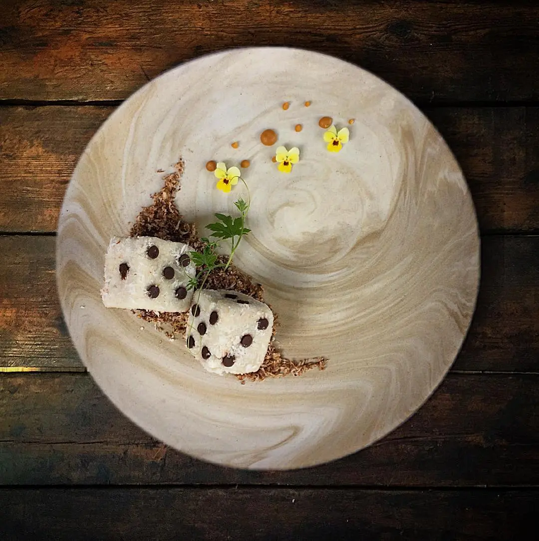 creation thumb for makanan Nusantara berupa kue yang berisi…
