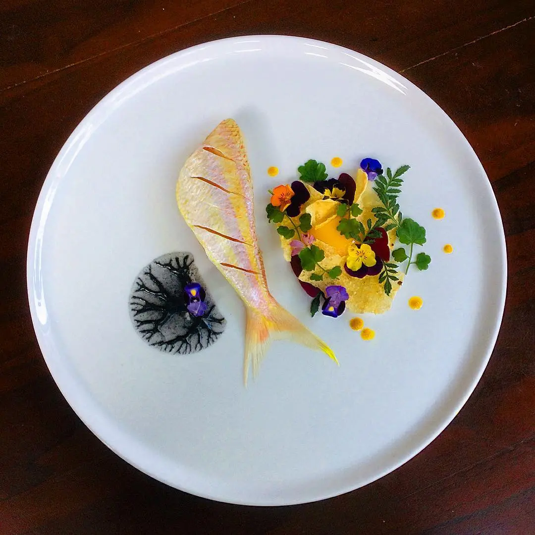 creation thumb for 🐠woku marinaded•cassava crackers•aïoli•c…