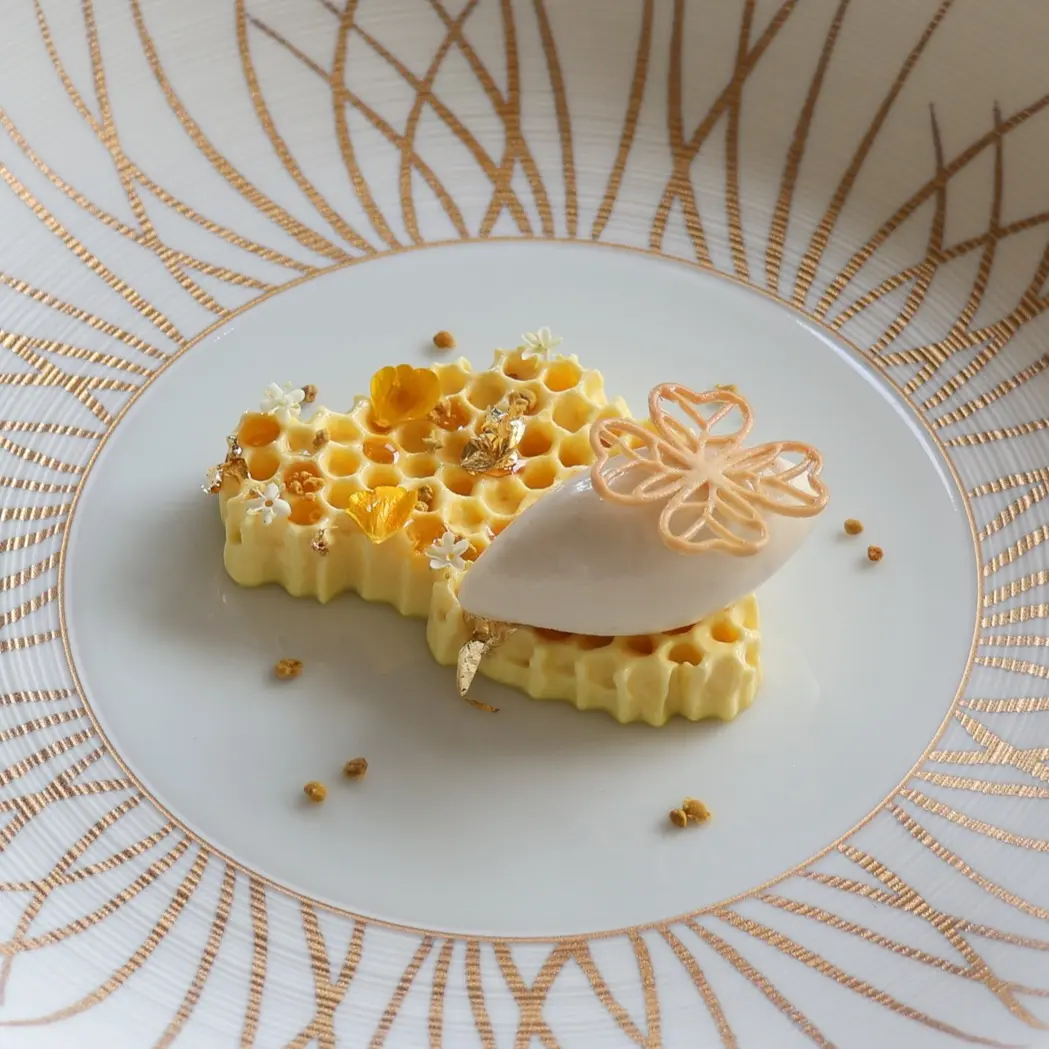creation thumb for Panna Cotta au Safran et au Miel / Sorbet Banane Miso 🍯