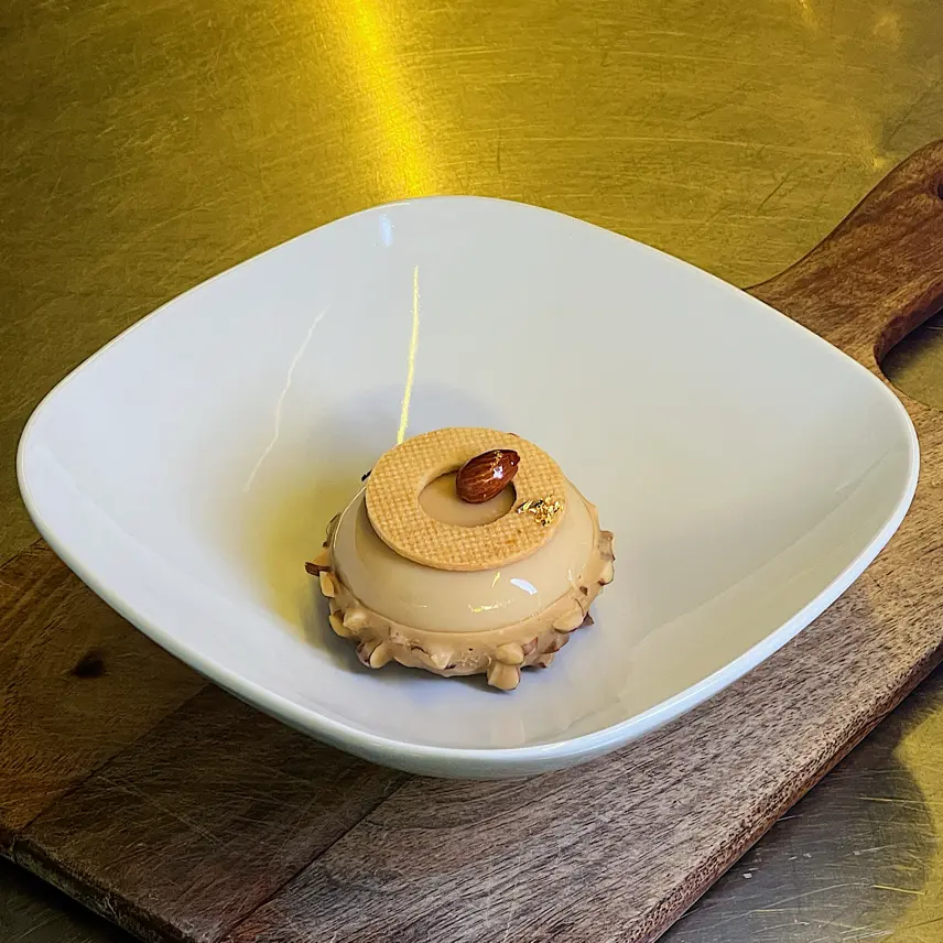 creation thumb for Entremet di mandorle e caffè