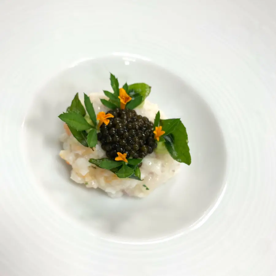 creation thumb for Nz spanner crab, Kristal caviar, curry leaf emulsion