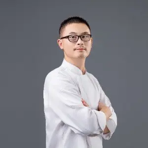 万祥 张