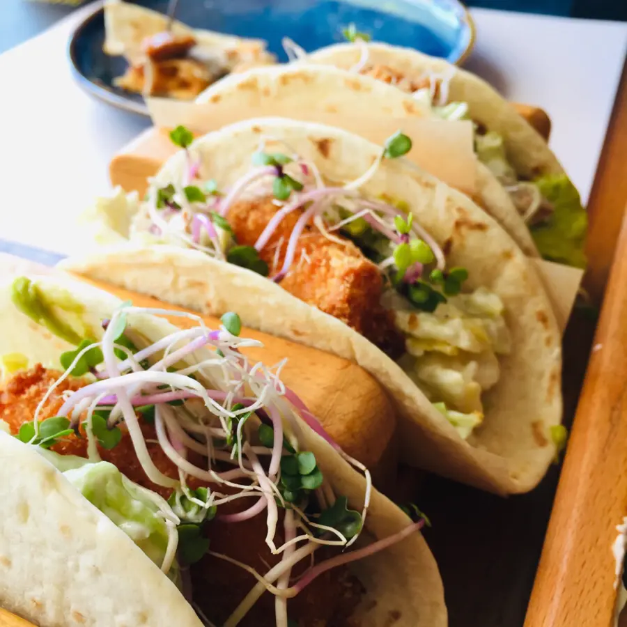 creation thumb for Tacos/tempura shrimp/onion cress
