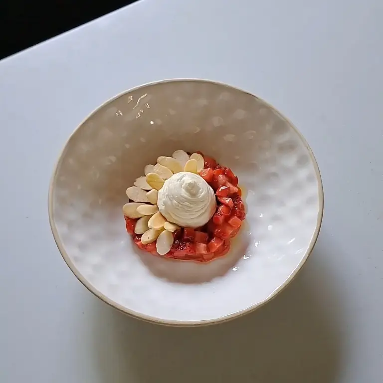 creation thumb for Roasted strawberry & goat cheese