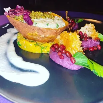 creation thumb for Potatoes served differently