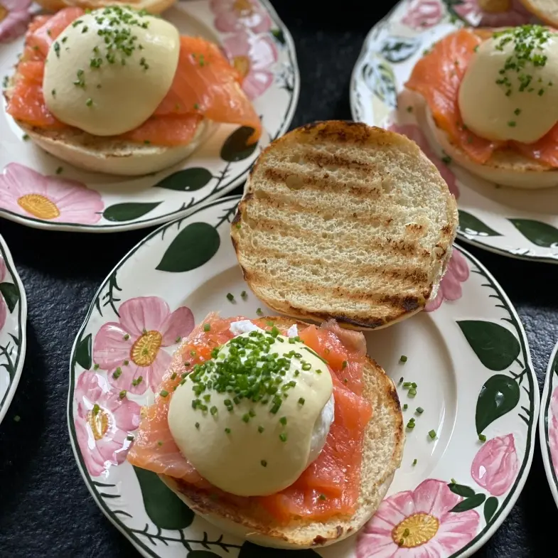 creation thumb for Eggs Benedict royale