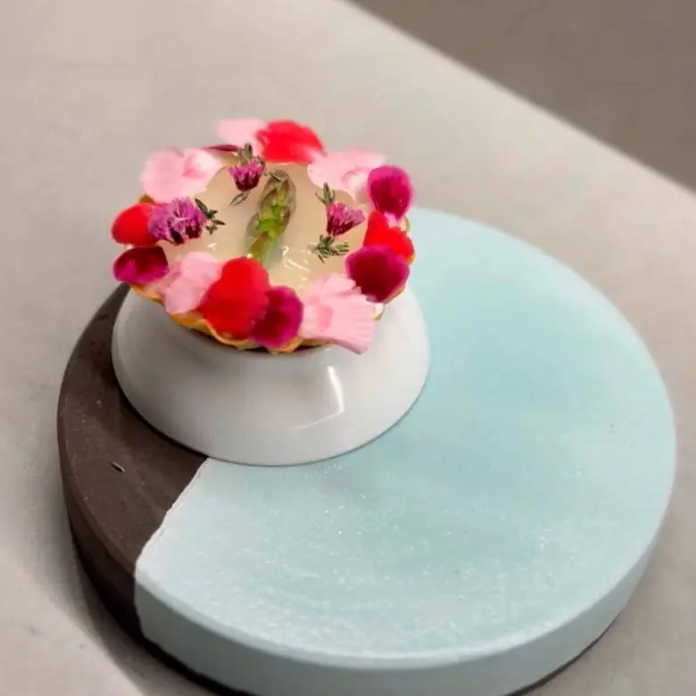creation thumb for Asparagus Glass & Beef Carpaccio Tartlet (See-through)
