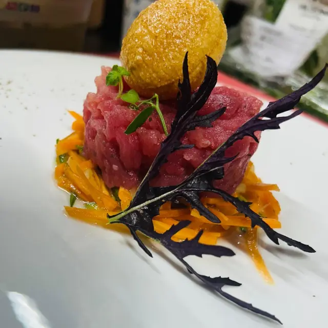 creation thumb for Tuna Tartare and Julianne Vegetables