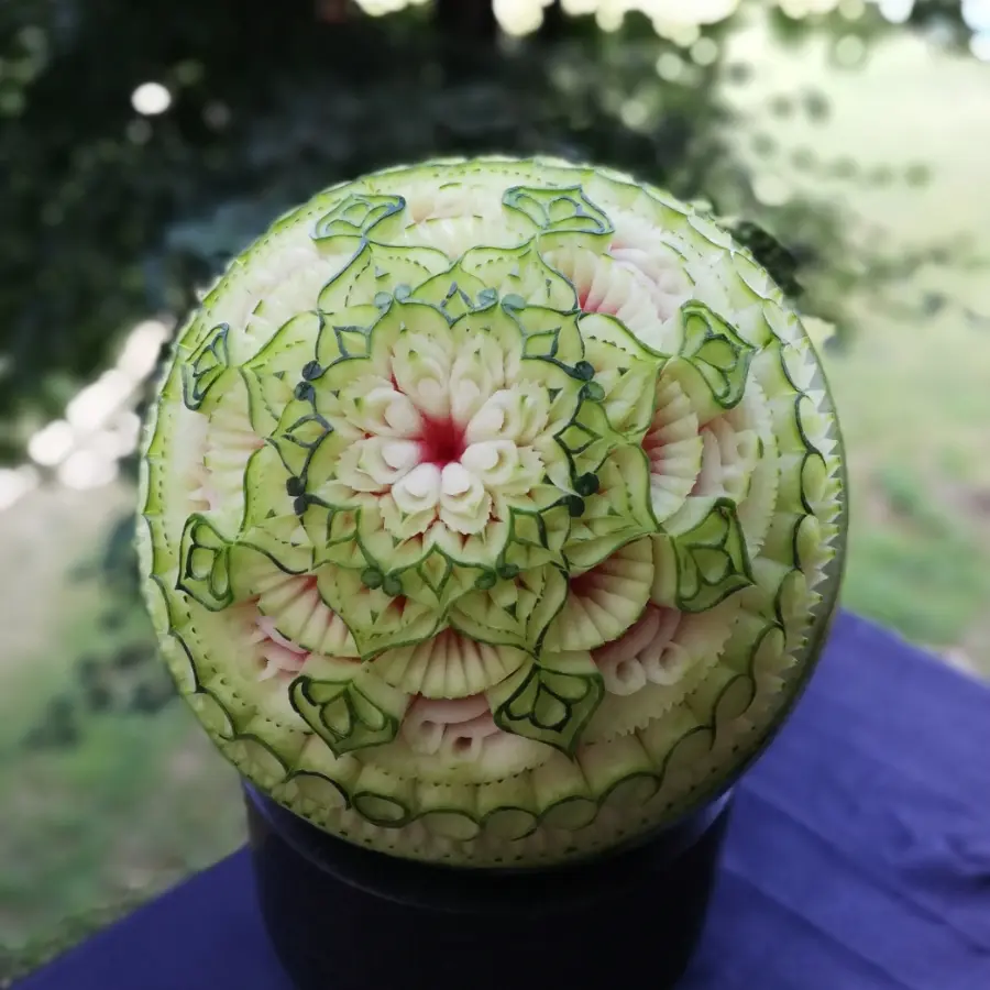 creation thumb for I love to transform fruit to art