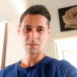Hakan Sezen