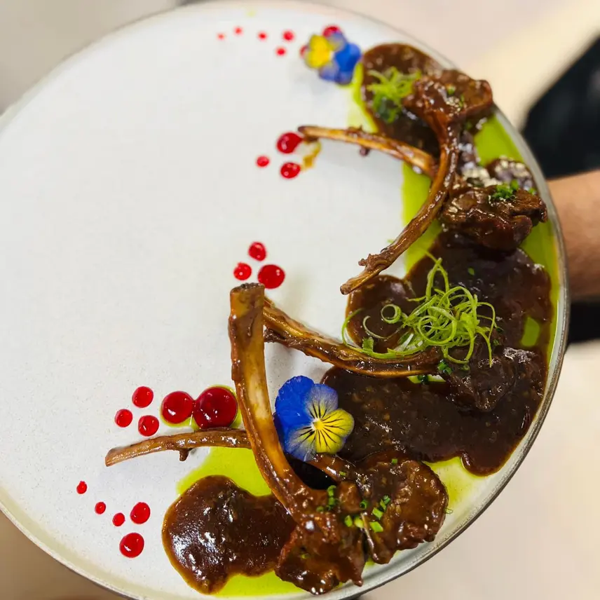creation thumb for Wok tossed Black pepper lamb chops, basil oil, amaretto cher