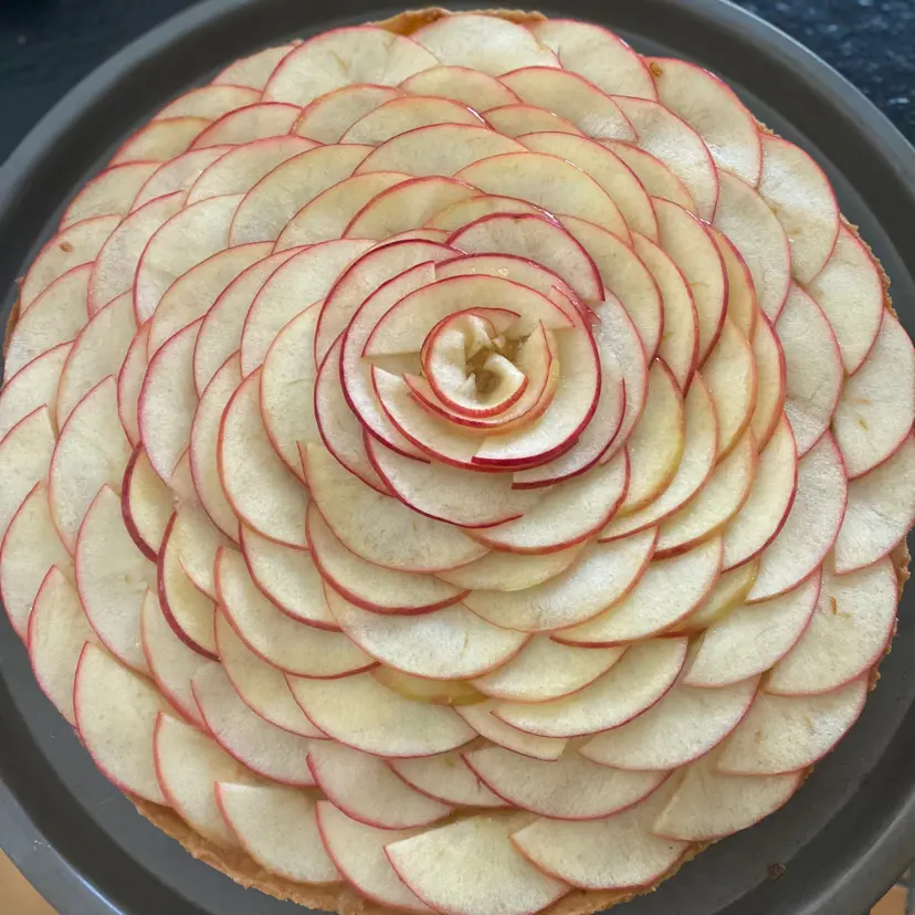 creation thumb for Cédric Grolet's apple tart