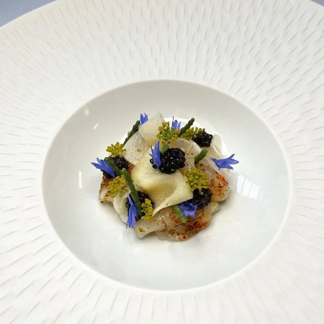 creation thumb for Saint-Jacques with green apple, sea plankton and caviar