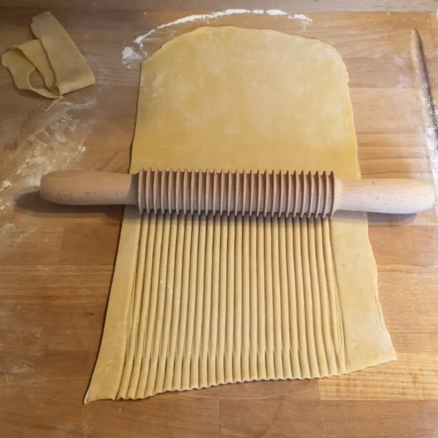 creation thumb for Pasta fresca 🇮🇹😀 zum glück habe ich an meinem Geburtstag eine Nudel Maschine von meinen Eltern geschenkt bekommen 😬