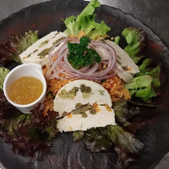 creation thumb for Hähnchenterine an Bulgursalat mit Feigensenf