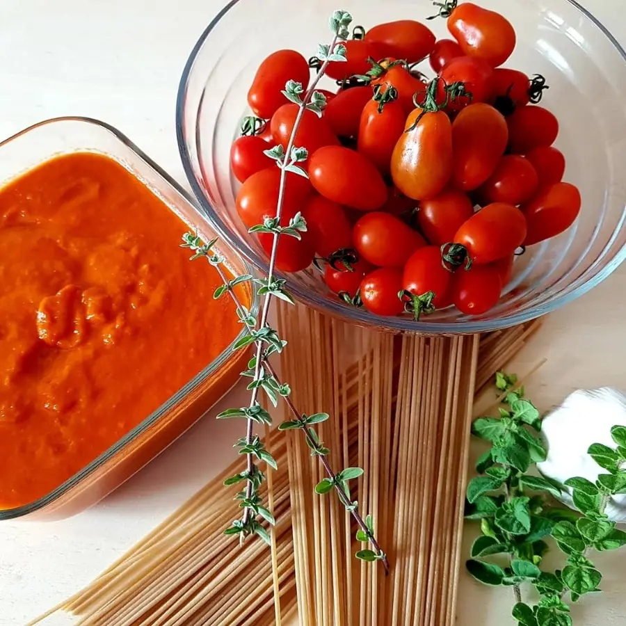 creation thumb for La semplicità premia sempre...🍅🍅🍅🍅