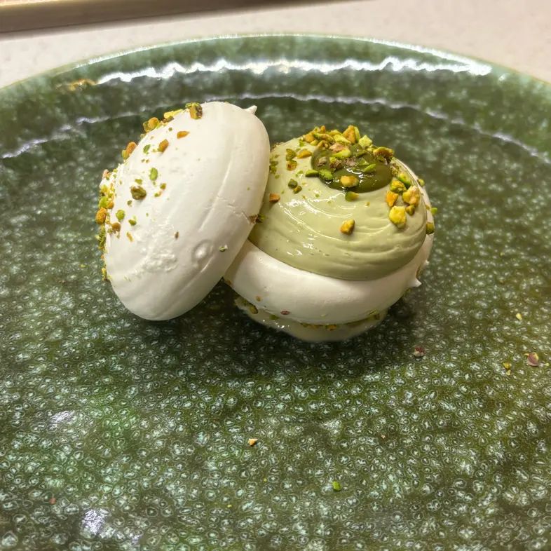 creation thumb for Pistachio pavlova