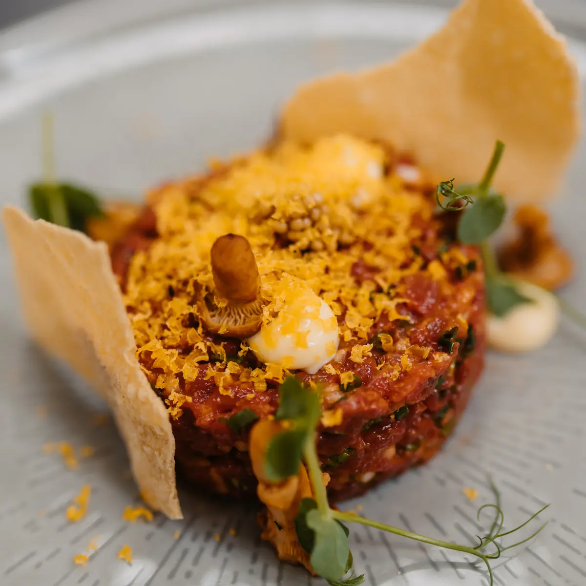 creation thumb for Beef Tartar vom Almochsen aus eigener Landwirtschaft