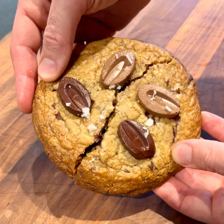 creation thumb for Double Chocolate Chunks Cookies