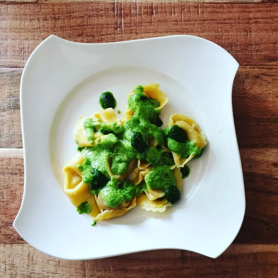 creation thumb for Tortellini mit Bärlauchpesto
