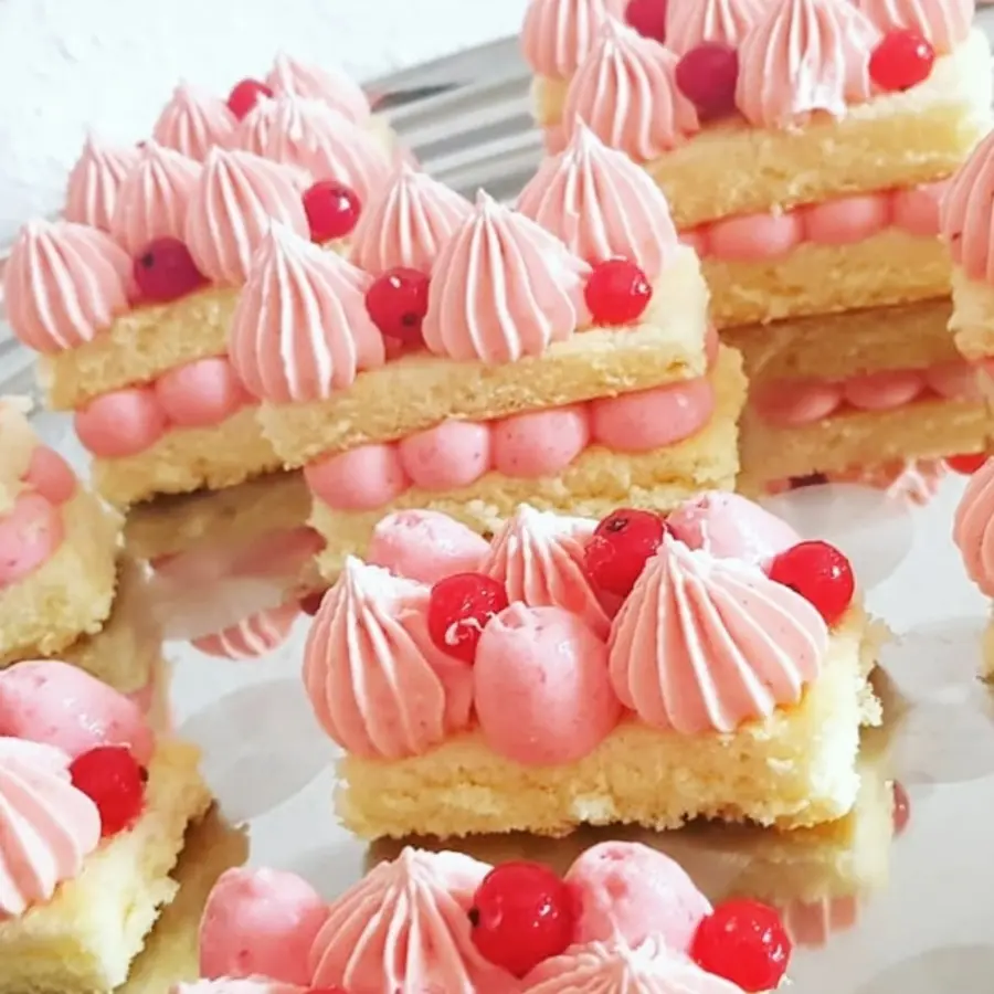 creation thumb for Johannisbeere🍰🧁