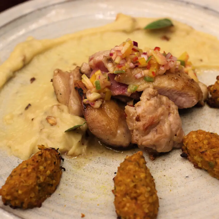 creation thumb for Pollo, patata, ajo, guayaba y curry.