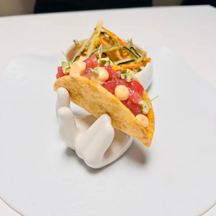 creation thumb for Tex-mex tacos, crudo di tonno, mayo siracha, veg. Crispy