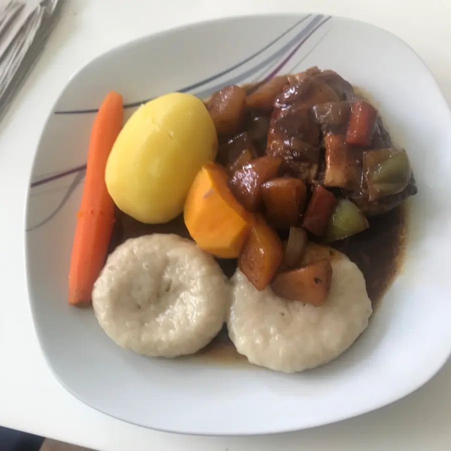 creation thumb for Stew chicken with dumplings & ground provisions 