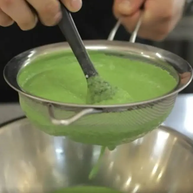 creation thumb for Kale & Chile Güero Sauce