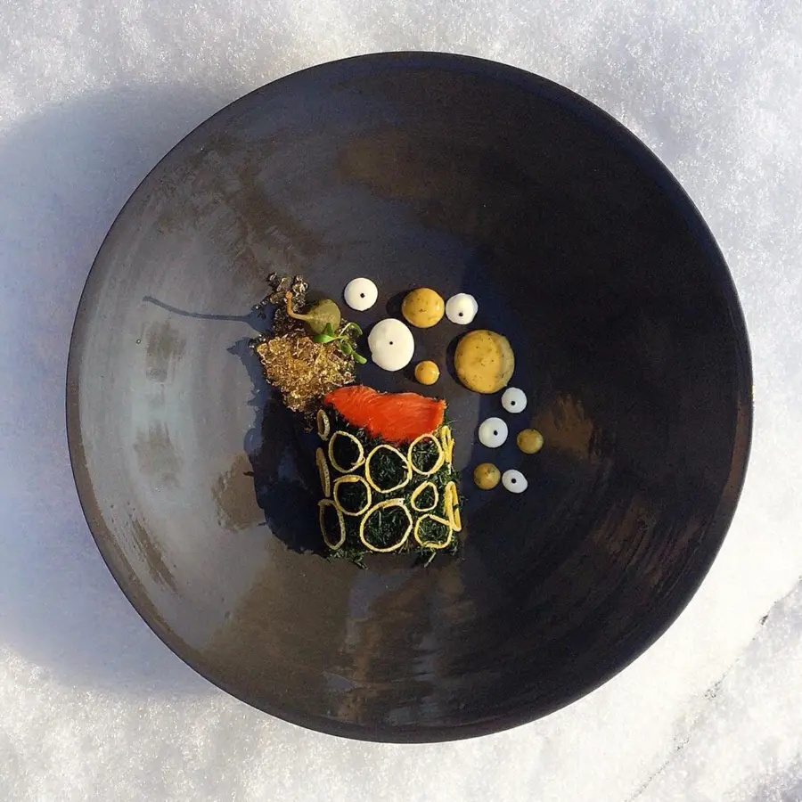 creation thumb for Graved wild Salmon, Dill, Citron, chopped Aspic,Sherry, Moustard  Sauce, Horseradish Foam